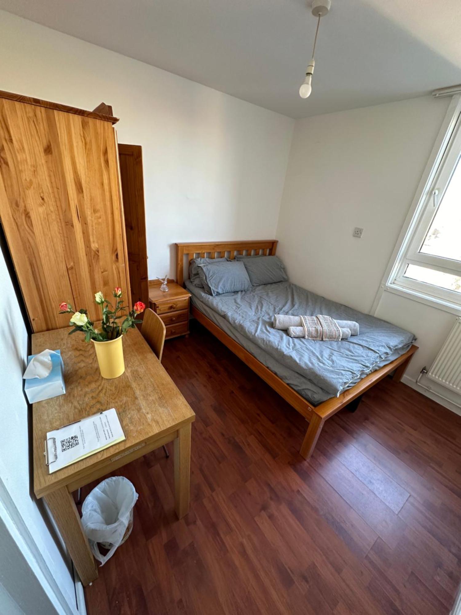 Elkington Point Bed & Breakfast London Exterior photo